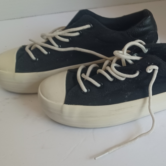 Forever 21  Canvas Platform Sneakers - Picture 2 of 8